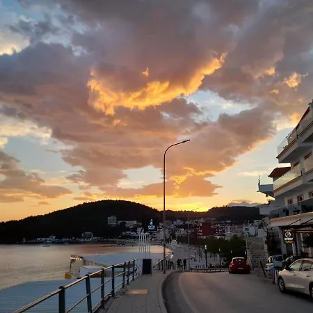 Hostel By The Sea