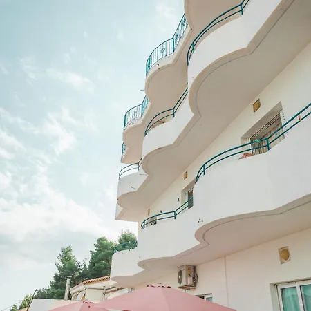 Hostel By The Sea Himarë