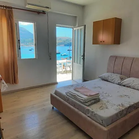 Hostel By The Sea Himarë