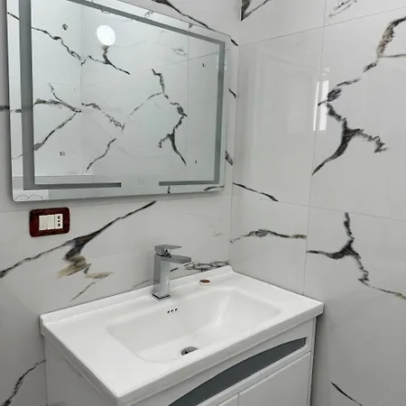 By The Sea هيماري