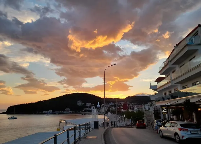 Hostel By The Sea