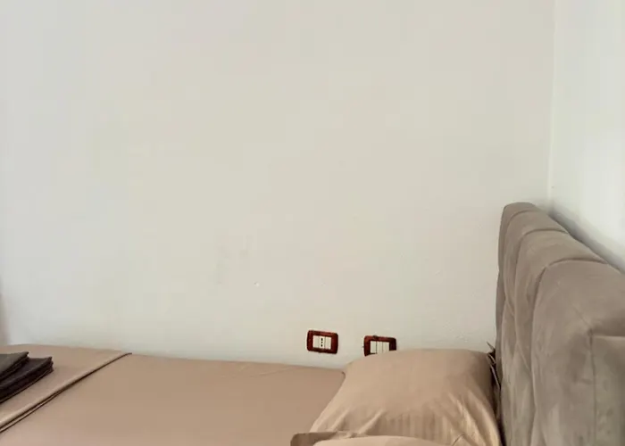 Hostel By The Sea